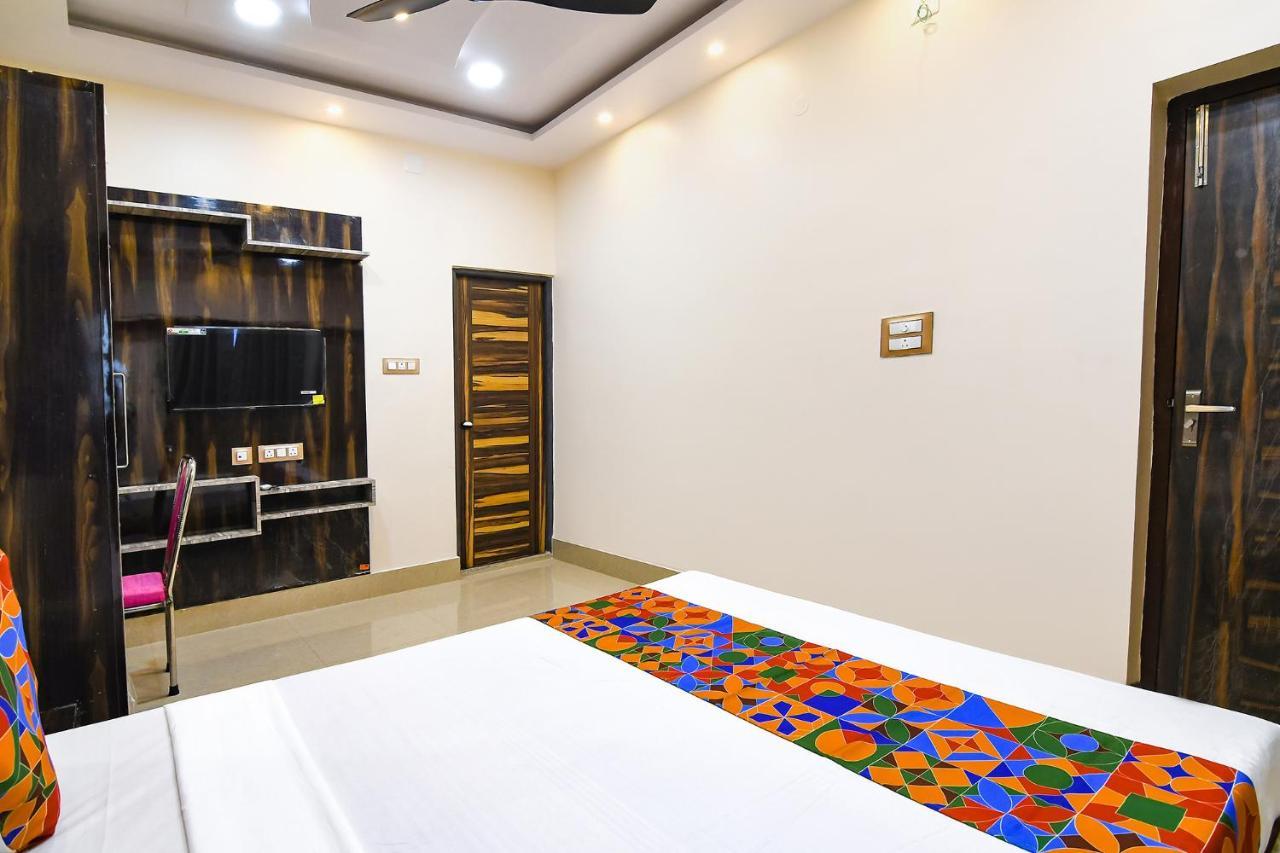 Fabhotel Sriya - City Center, Durgapur Kültér fotó